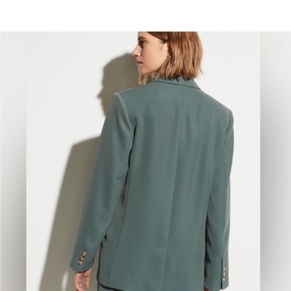 Vince Blazer absolutely beautiful and Classy .. - Picture 4 of 4